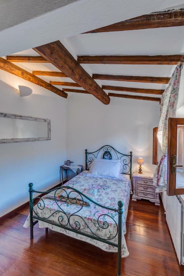Casa Il Castello Apartment Gambassi Terme Luaran gambar